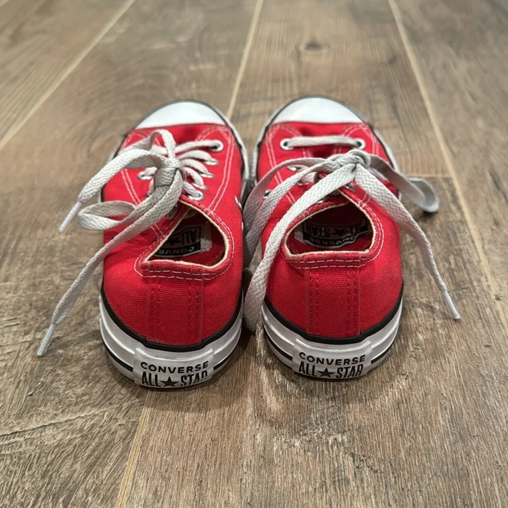 Converse Kid’s Red Sneakers Youth Size 1